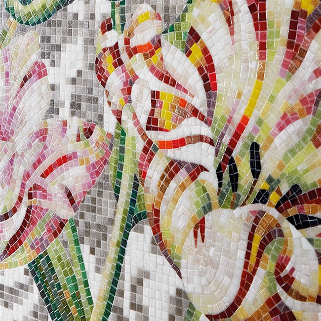 mosaico di bisazza con fiori