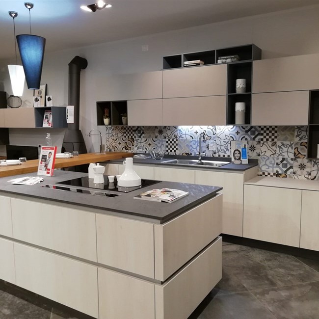Scavolini spa presenta la cucina Liberamente