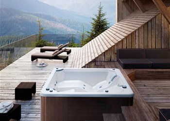 Minipiscine eleganti per spazi outdoor da sogno