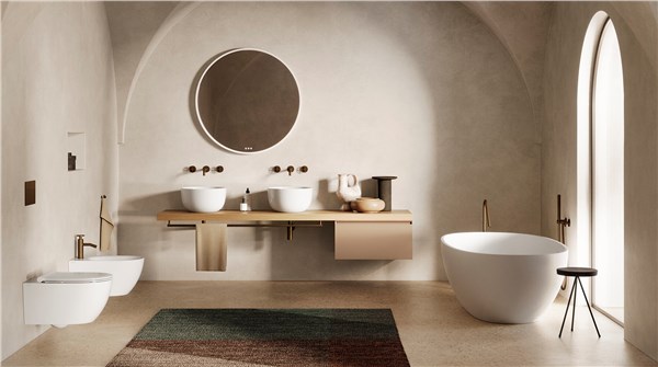 Bagno con volte ad arco, doppio lavabo d'appoggio e vasca freestanding